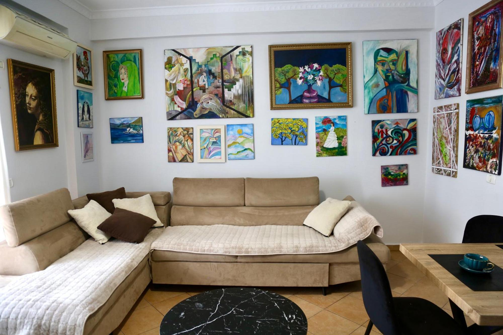 Stay At An Artist'S Place! Tirana Exteriér fotografie